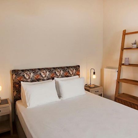 Pagrati Hilton Location Bentzi Family Suite 5 Athens Exterior photo
