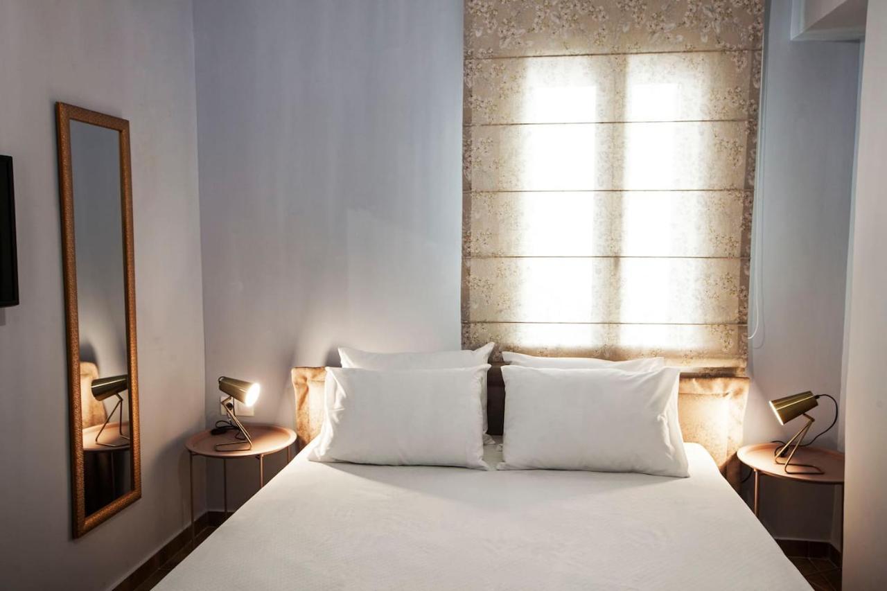 Pagrati Hilton Location Bentzi Family Suite 5 Athens Exterior photo